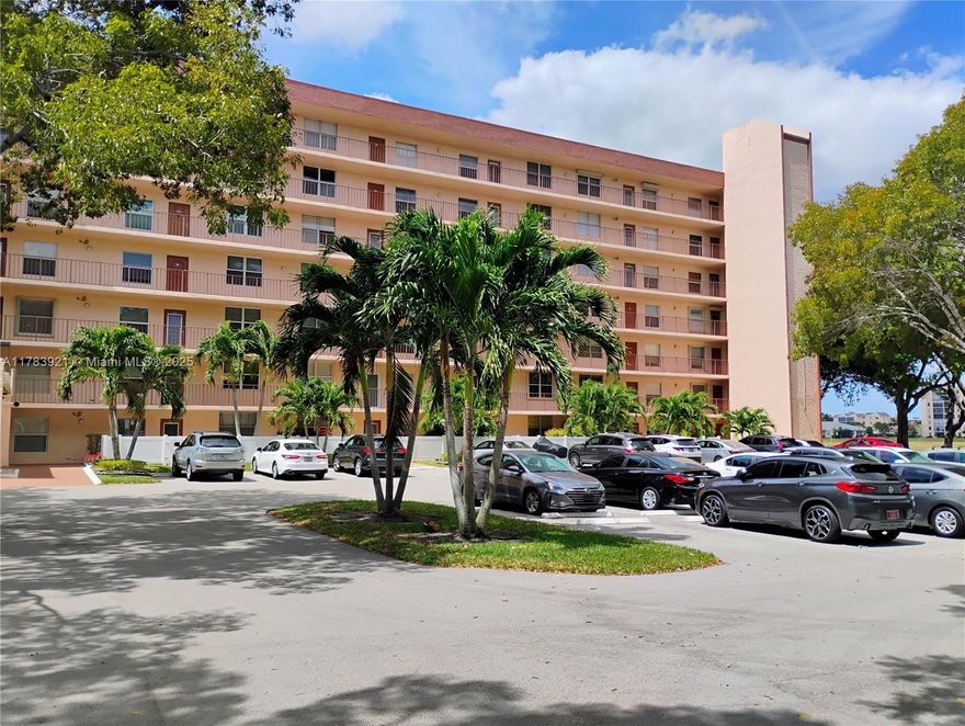 LOCATION, LOCATION, LOCATION.. what a View- Water everywhere Lakes behind of the building 2 Bedroom 2 full Bathroom, Plus Enclosed Patio, Eat in the Kitchen with Stack Washer And Dryer. Elevator building, Storage bin,& trash Chute. Active Clubhouse, Pool & Shuffleboard.8 Miles to Beach& Trendy Downtown, Minutes to the movies & Restaurants, Movies, Small Plaza. All measurements are approximate and to be verified by buyer or buyer's agent. all information is subject to change without notice. 8 miles to Beach.  Ok To Lease, Ok To Lease With Restriction Primary Bathroom update 
New Vinyl floor new Storage outside