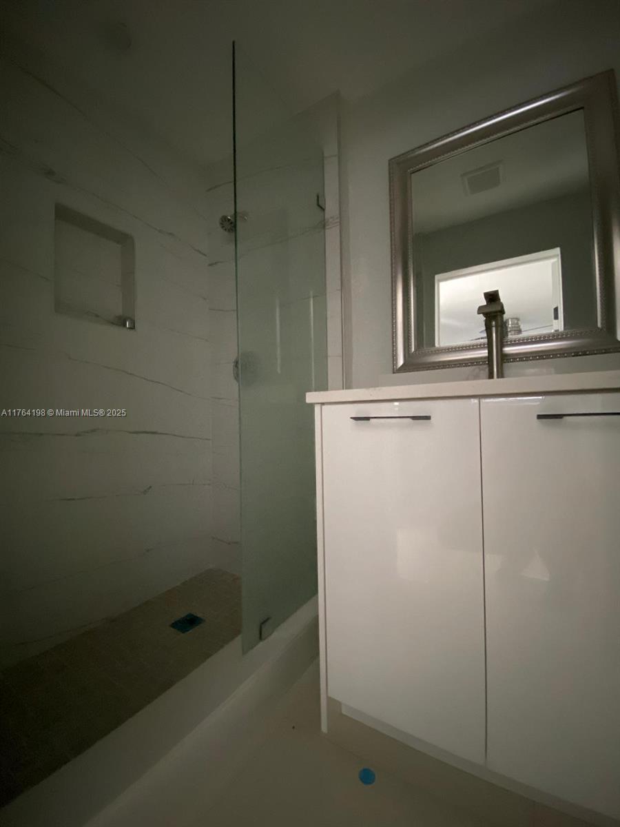 PLAYLAND ISLES - Residential