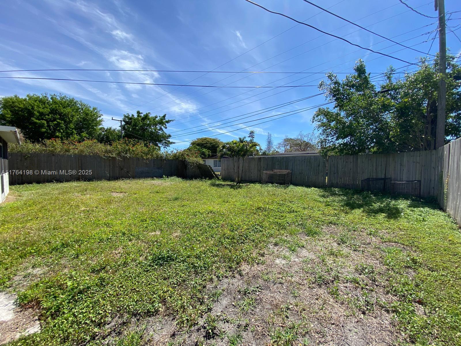 PLAYLAND ISLES - Residential