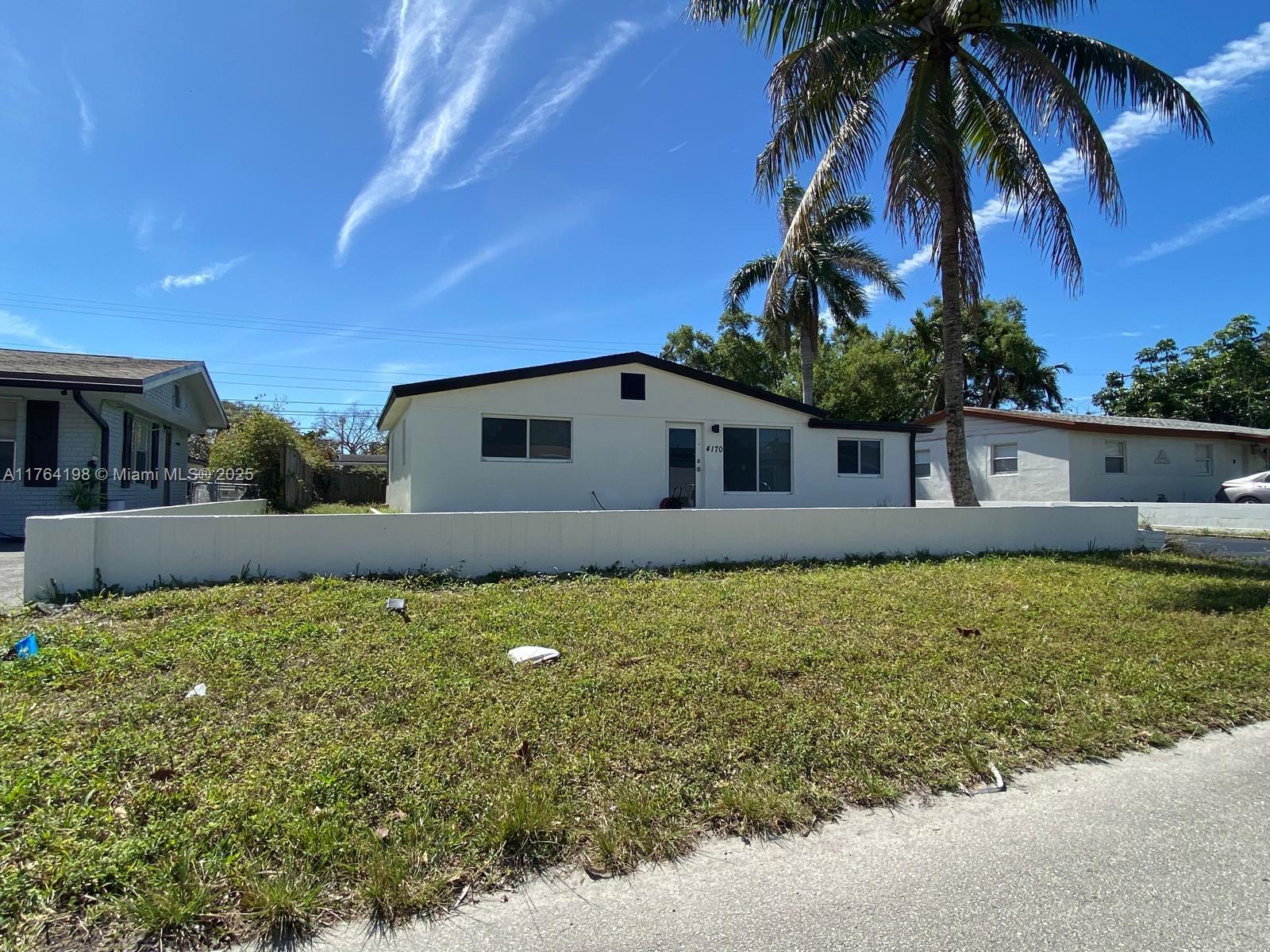 4170 SW 49th Ct
