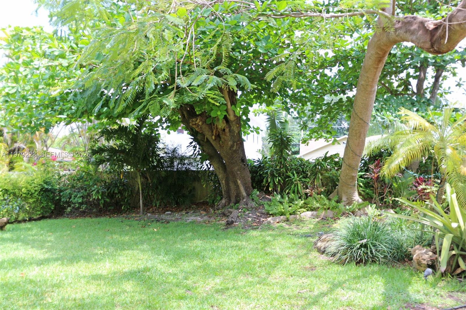 THE ROYAL GARDENS - Residential Lease