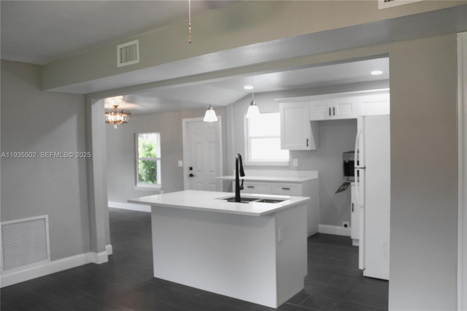 PALMONA PARK - Residential