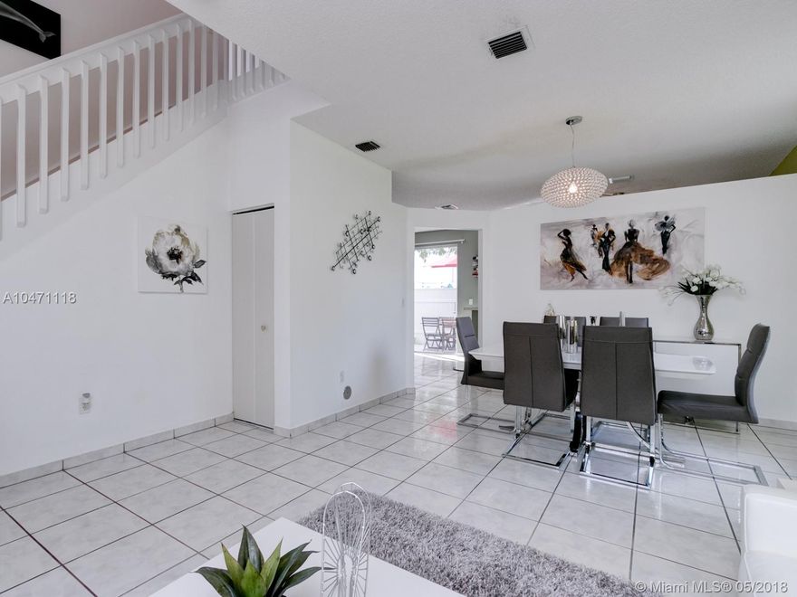 GORGEOUS END UNIT 3/2.5 TOWNHOME, CHARMING BACKYARD IN HIGHLY DESIRABLE TOWNGATE COMMUNITY OF WEST PEMBROKE PINES! BEAUTIFULLY MAINTAINED, LOTS OF NATURAL SUNLIGHT, LARGE LIVING ROOM/DINNING AREA, WITH BONUS FAMILY ROOM, MASTER BATHROOM REMODELED, DOWNSTAIRS TILE FLOORS, UPSTAIRS BEAUTIFUL WOOD LAMINATE FLOORING, STAINELESS STEAL REFRIGERATOR, MICROWAVE,STOVE,GREAT SCHOOLS! SITUATED OFF A SPACIOUS BLVD IN A QUIET AREA, COMM POOL, TOT LOT & OTHER FABULOUS AMENITIES! CONVENIENTLY LOCATED NEAR SHOPS,MOVIES,CAFES, RESTAURANTS & I 75 FOR EASY ACCESS TO FORT LAUD OR MIAMI! ENJOY THE SOUTH FL LIFESTYLE WITH TOP SCHOOLS FOR UNDER $300k INCREDIBLE DEAL! WELCOME HOME!!!