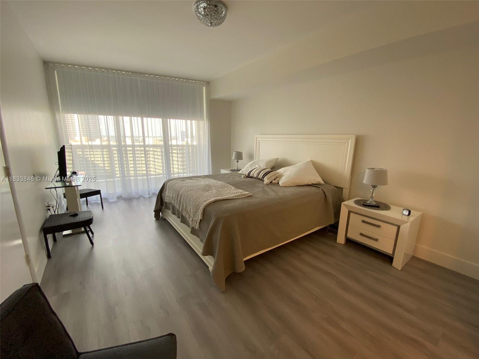 BEACH CLUB CONDO - Residential Lease