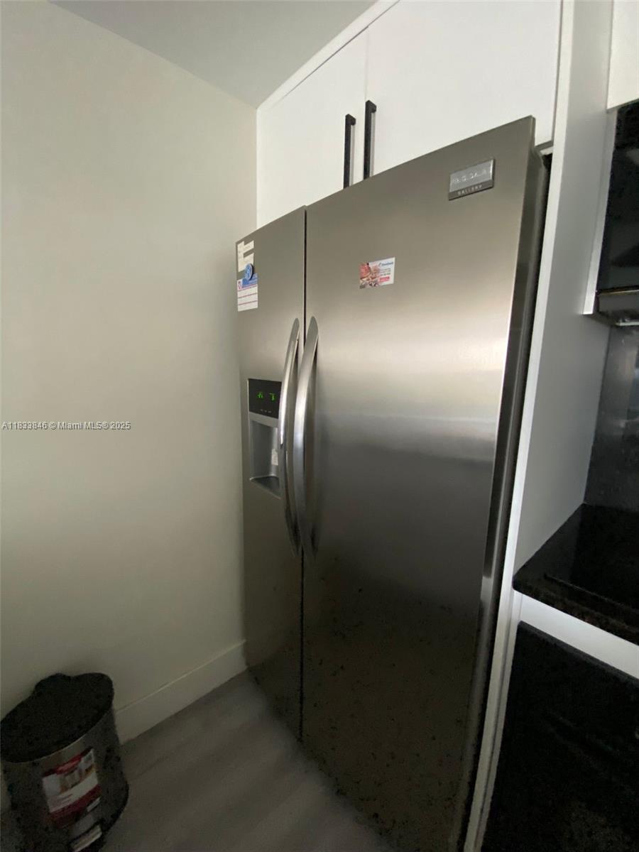 BEACH CLUB CONDO - Residential Lease