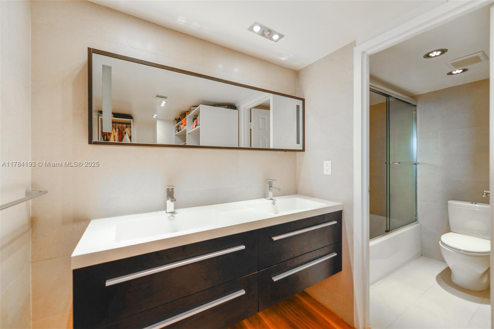 AVENTURA ELDORADO CONDO - Residential