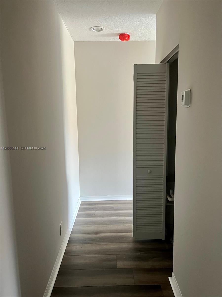 ESTANCIA AT PALM SPRINGS - Residential Lease