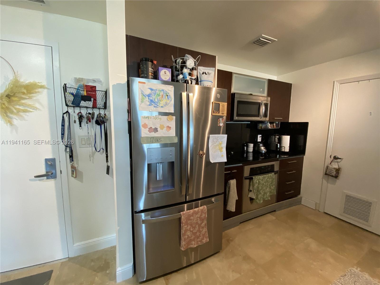 METROPOLIS II AT DADELAND - Residential