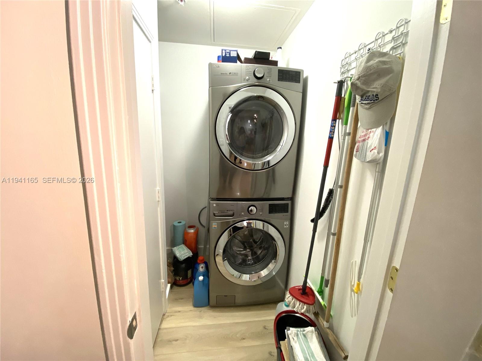 METROPOLIS II AT DADELAND - Residential