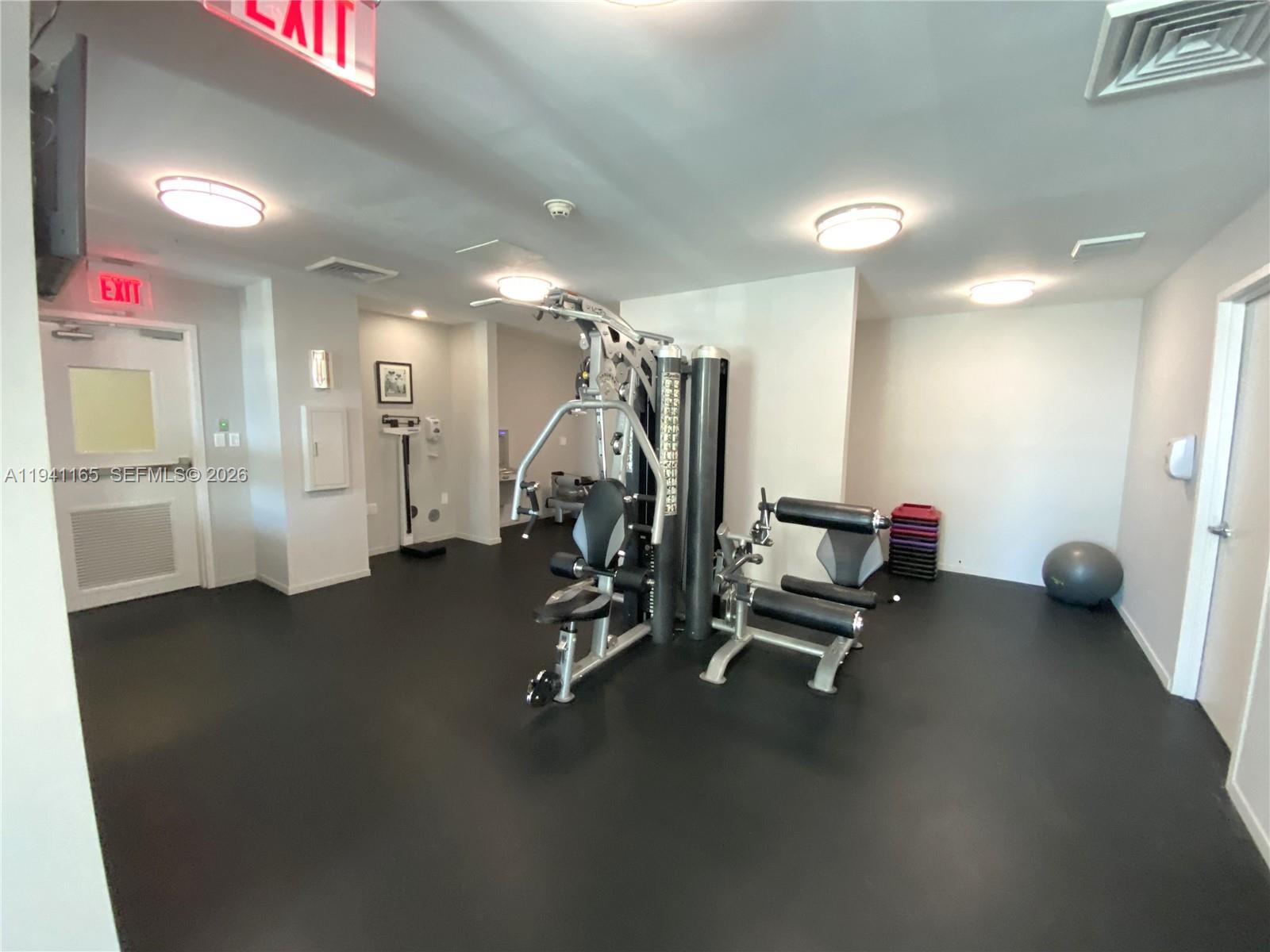 METROPOLIS II AT DADELAND - Residential