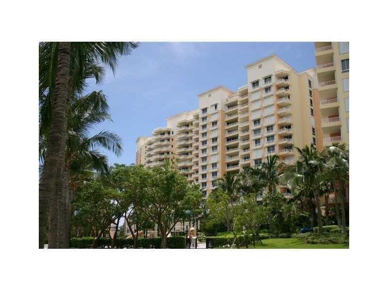 Beautiful 2 Bedroom 2.1 Bath plus Den in the marvelous Ocean Club. *Unit available starting at the end of July, 2015*