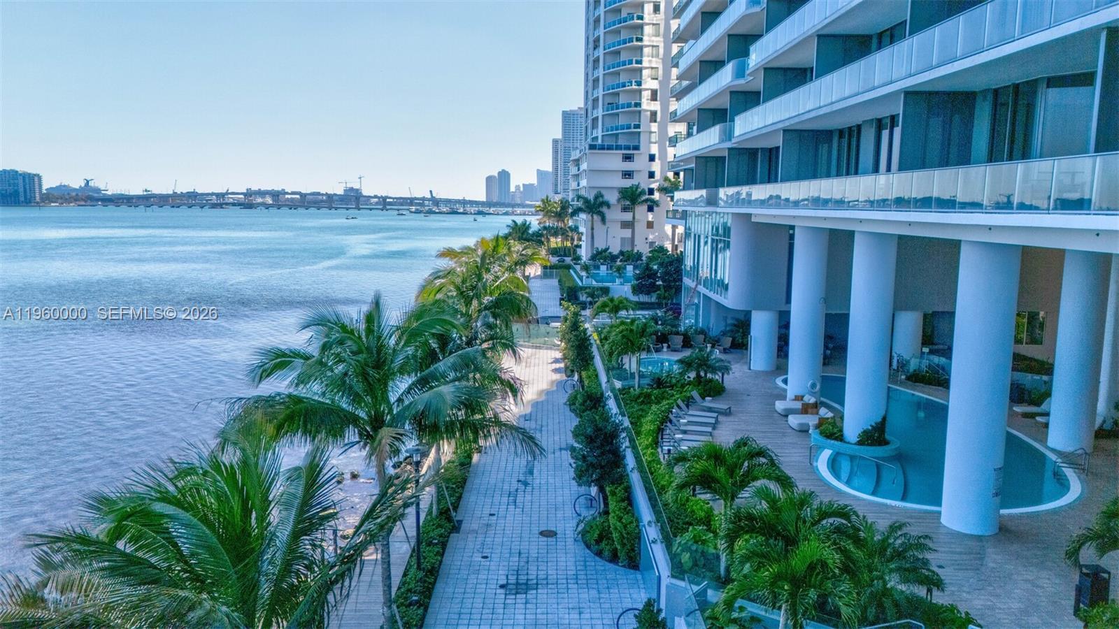 ARIA RESERVE - Residential Lease