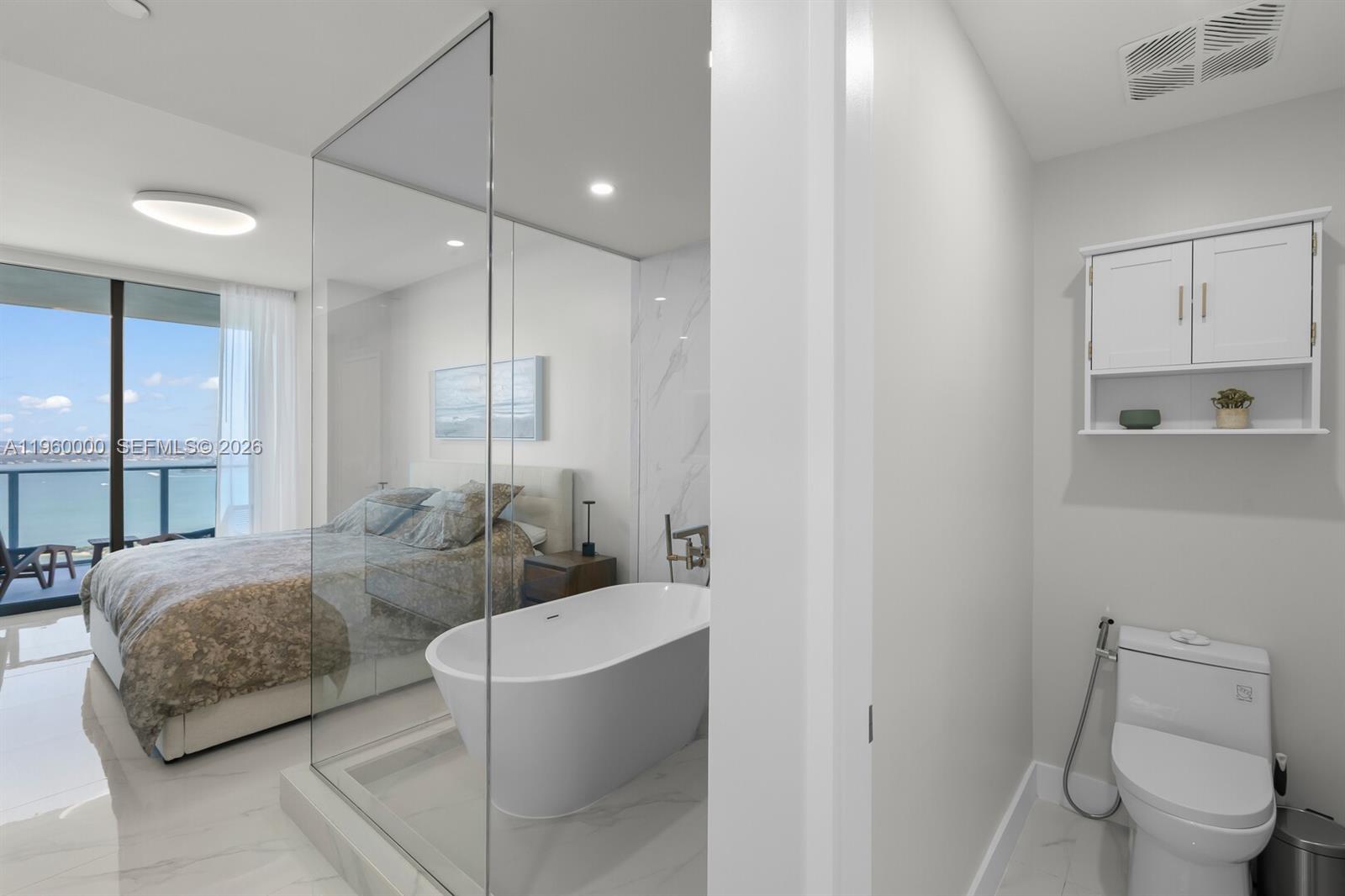 ARIA RESERVE - Residential Lease