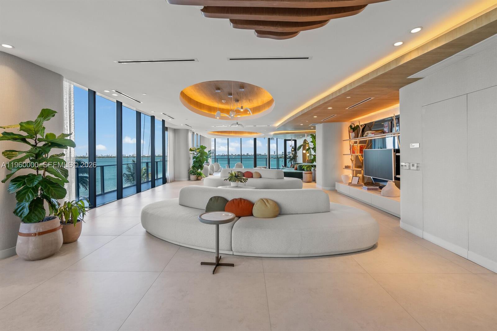 ARIA RESERVE - Residential Lease