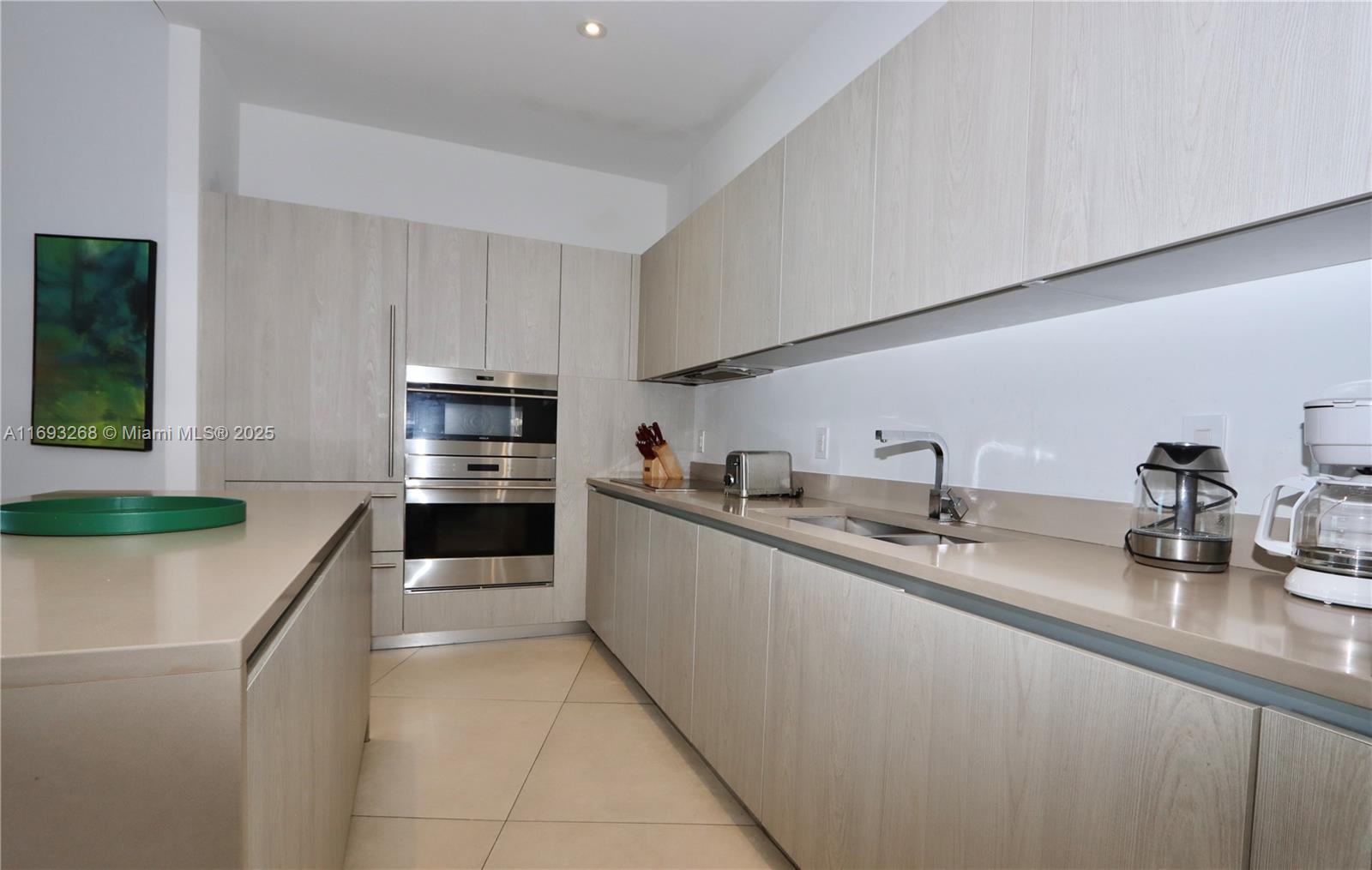 4111 SOUTH OCEAN DRIVE CO - Residential