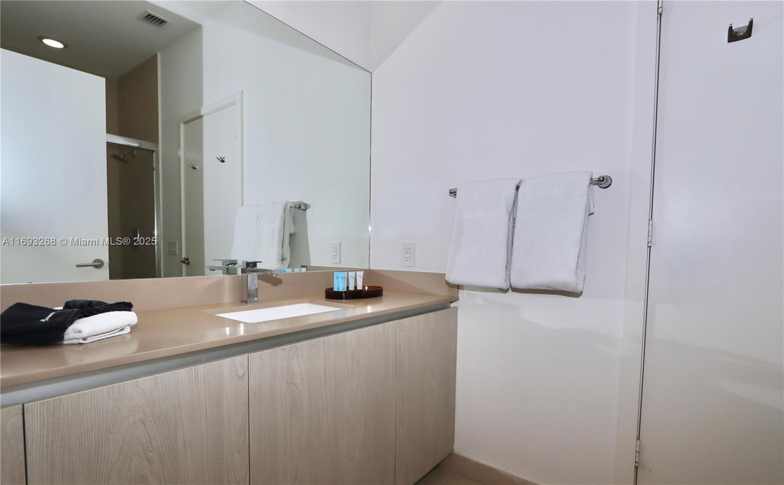 4111 SOUTH OCEAN DRIVE CO - Residential