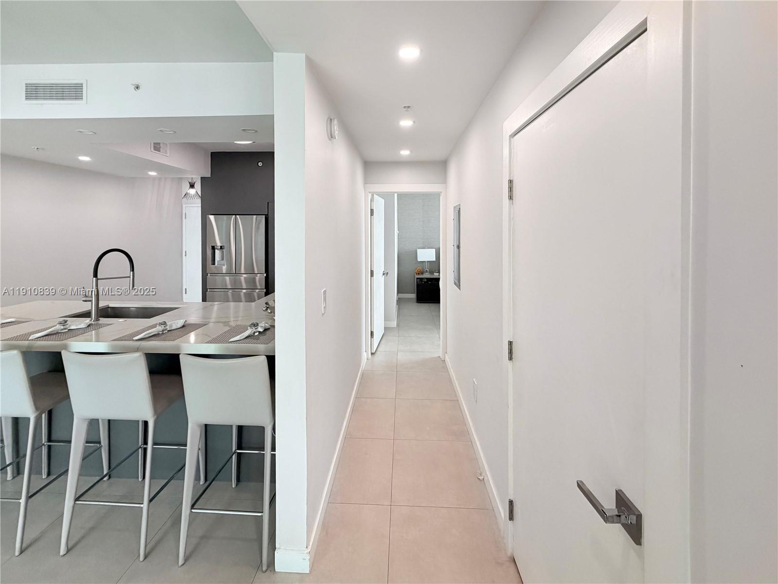 BRICKELL ON THE RIVER N T - Residential Lease