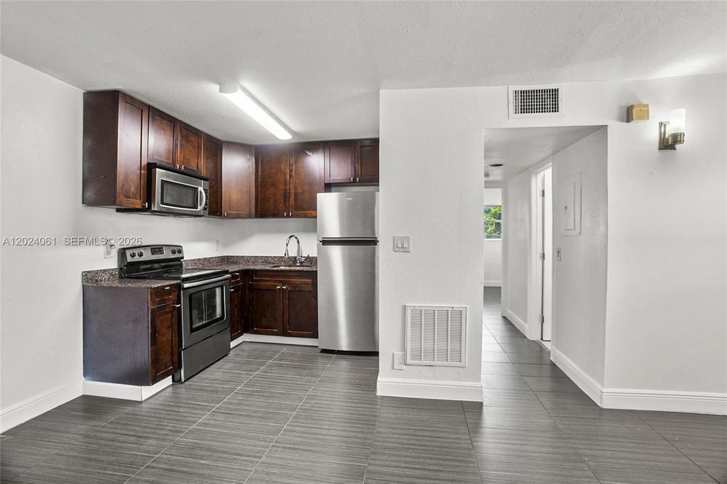 Photo of 37 SW 14th St #1, Dania Beach, FL 33004 (MLS # A12024061)