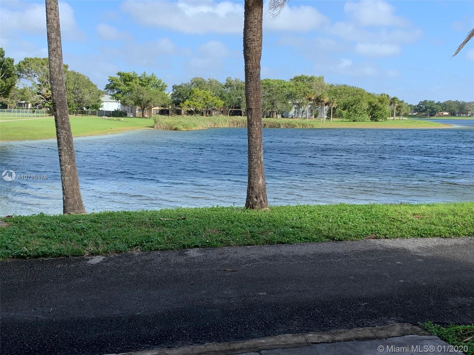 CORAL CLUB GARDEN VILLAS - Residential