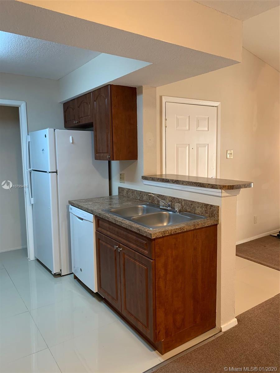 CORAL CLUB GARDEN VILLAS - Residential