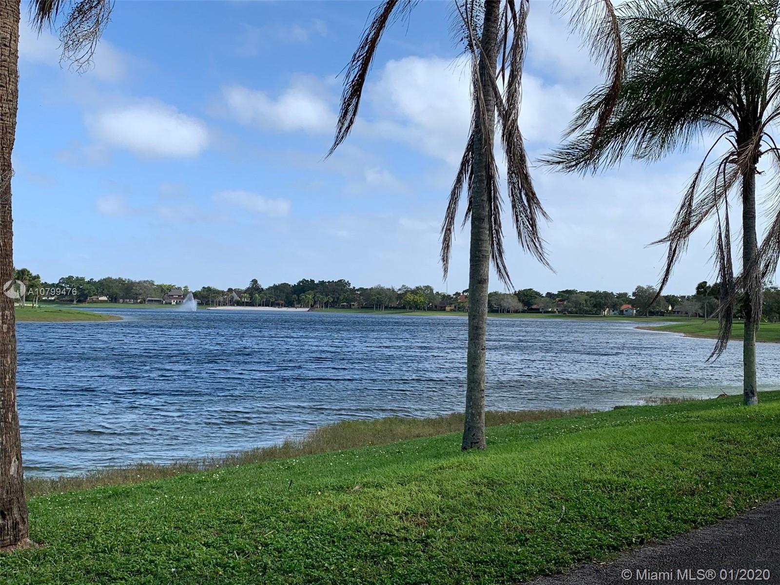 CORAL CLUB GARDEN VILLAS - Residential