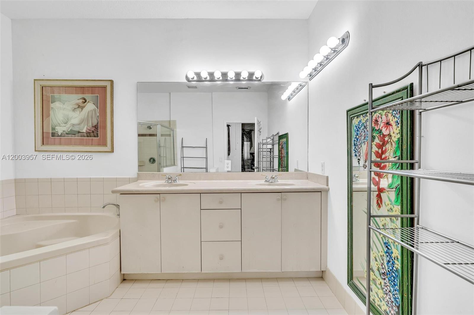 Escada Estates - Residential