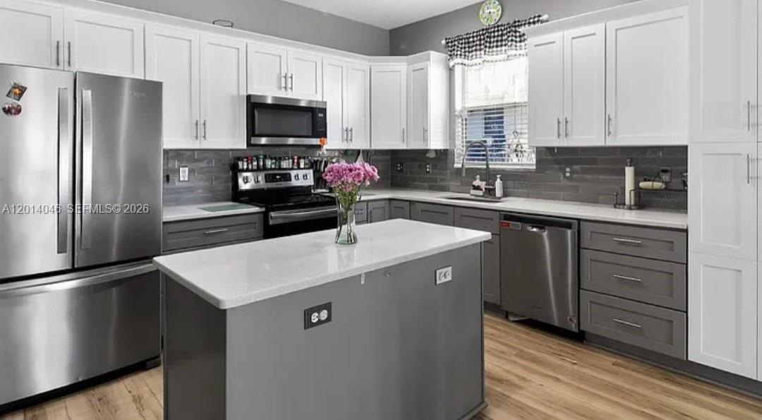 SPRING RIDGE - Residential