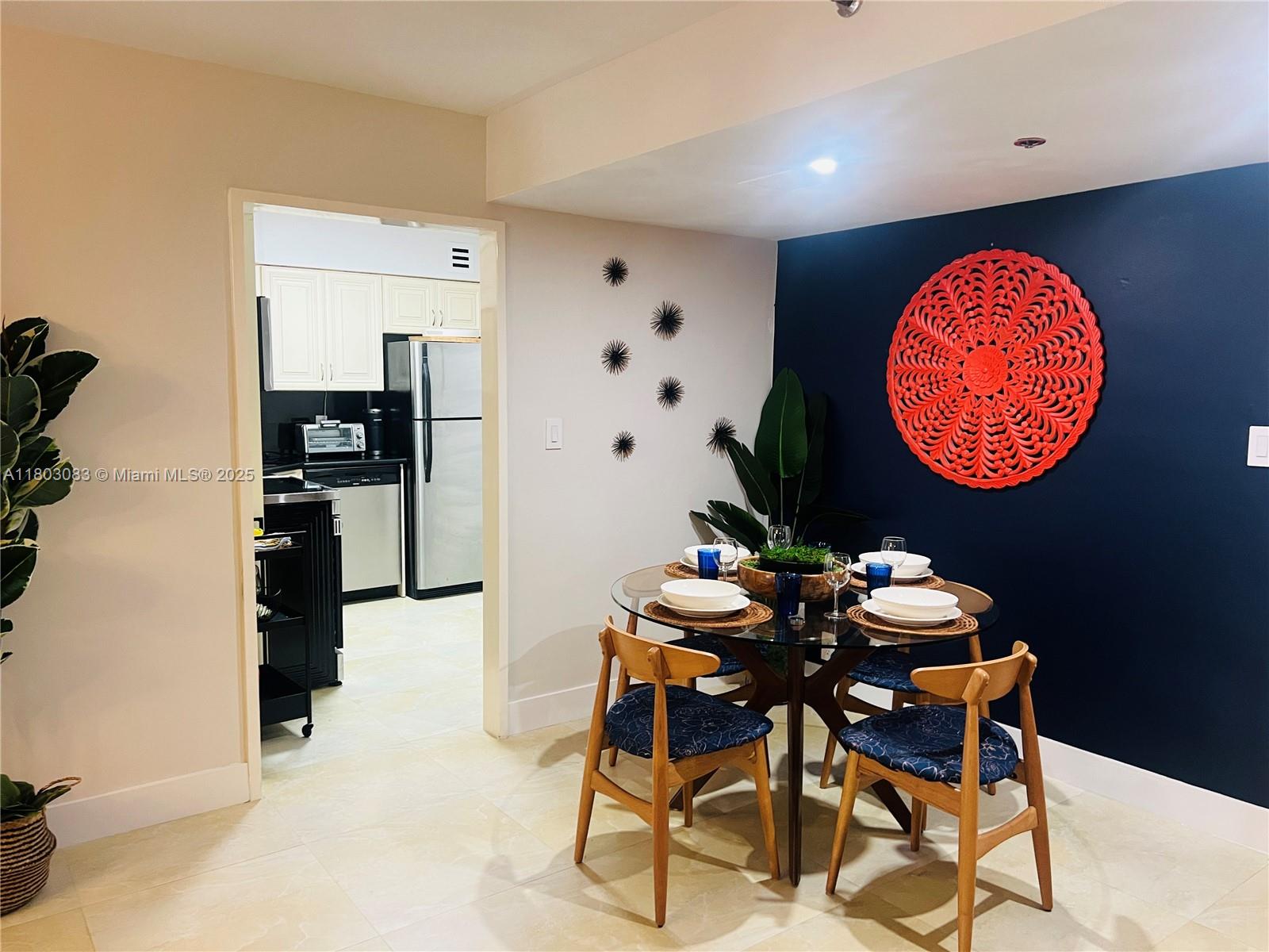 THE ALEXANDER CONDO - Residential