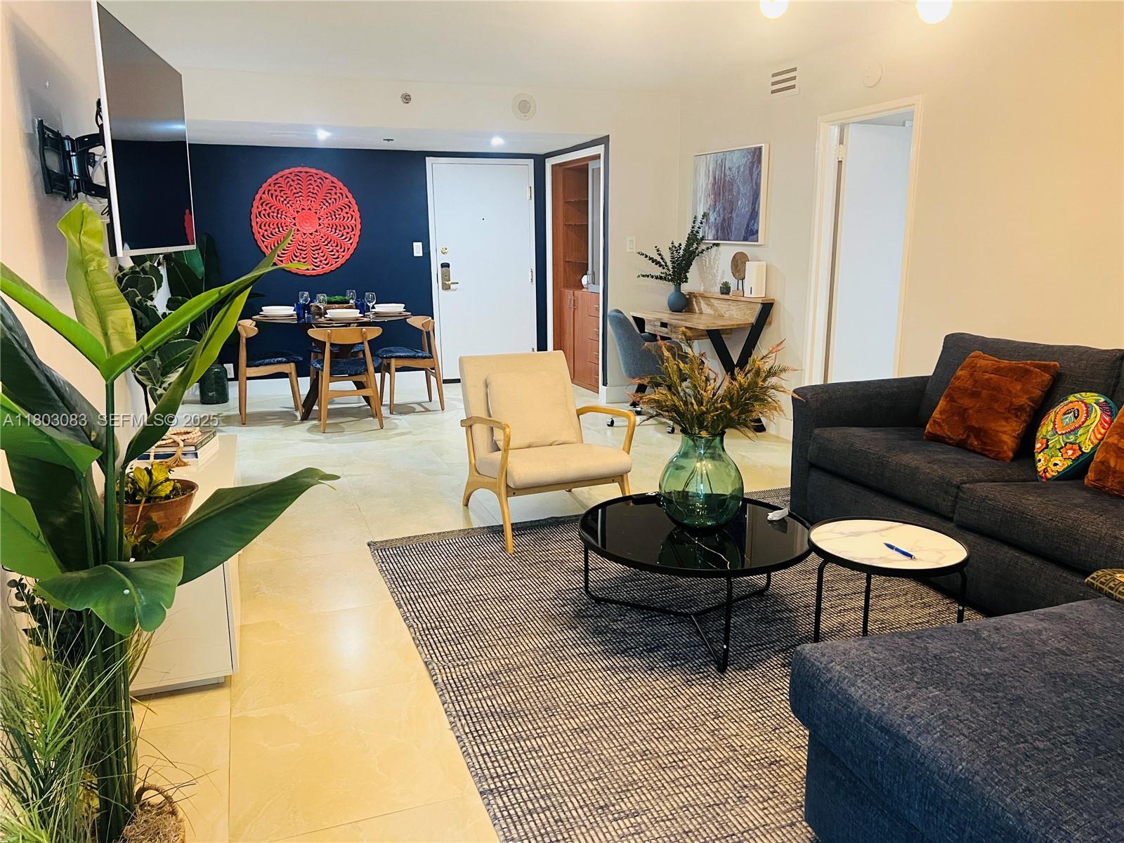 THE ALEXANDER CONDO - Residential