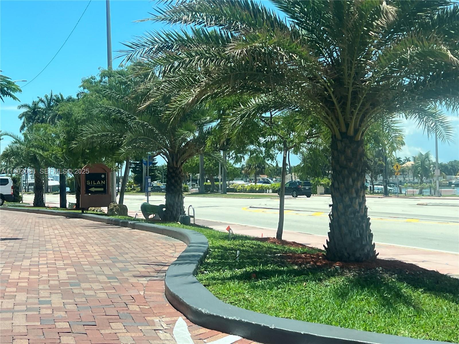 THE ALEXANDER CONDO - Residential