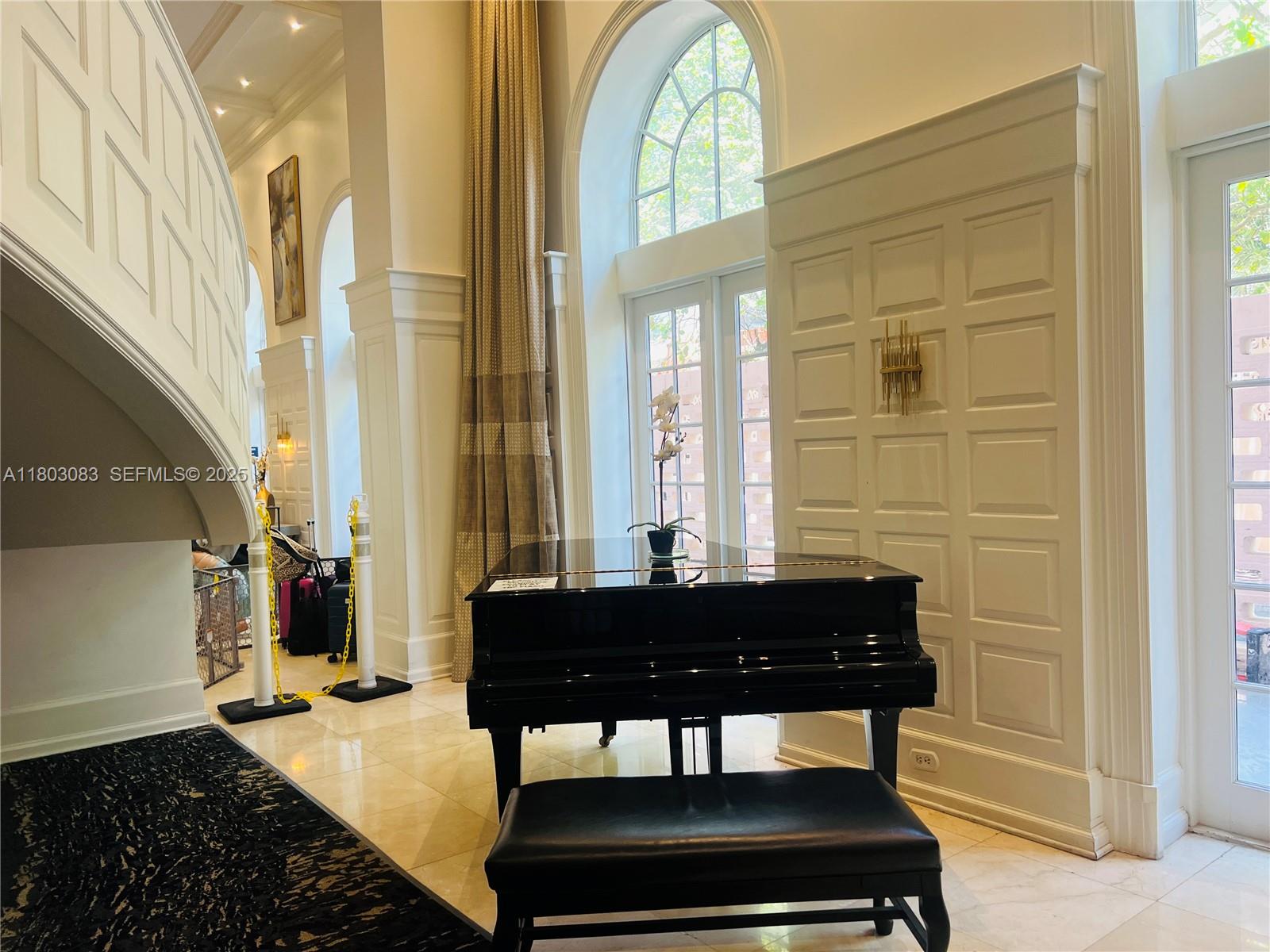 THE ALEXANDER CONDO - Residential