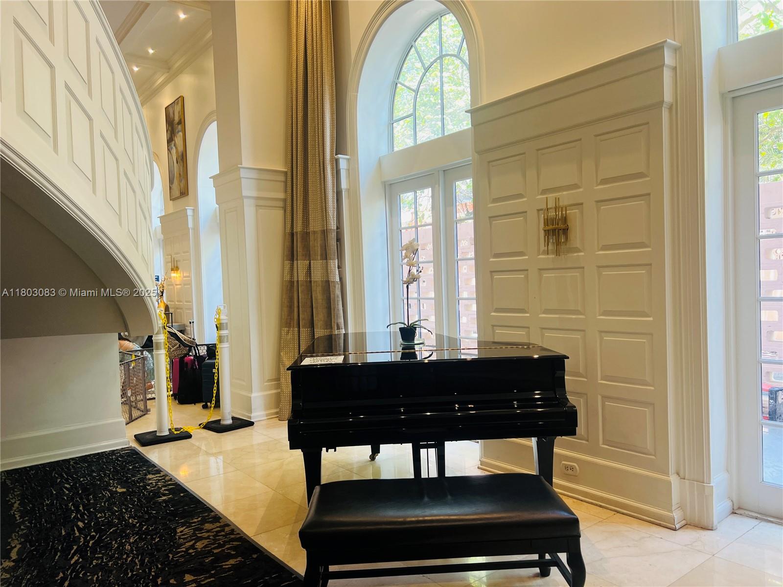 THE ALEXANDER CONDO - Residential