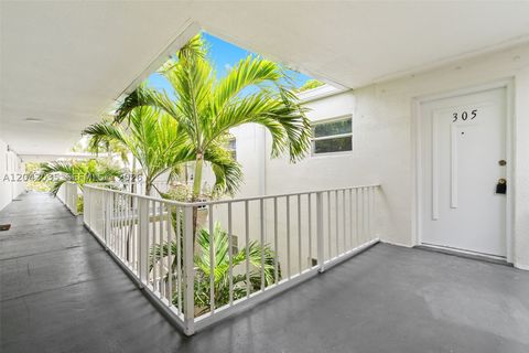 Tiny photo for 4215 N University Dr #305, Sunrise, FL 33351 (MLS # A12042035)