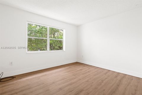 Tiny photo for 4215 N University Dr #305, Sunrise, FL 33351 (MLS # A12042035)