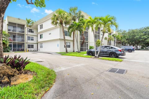 Photo of 4215 N University Dr #305, Sunrise, FL 33351 (MLS # A12042035)