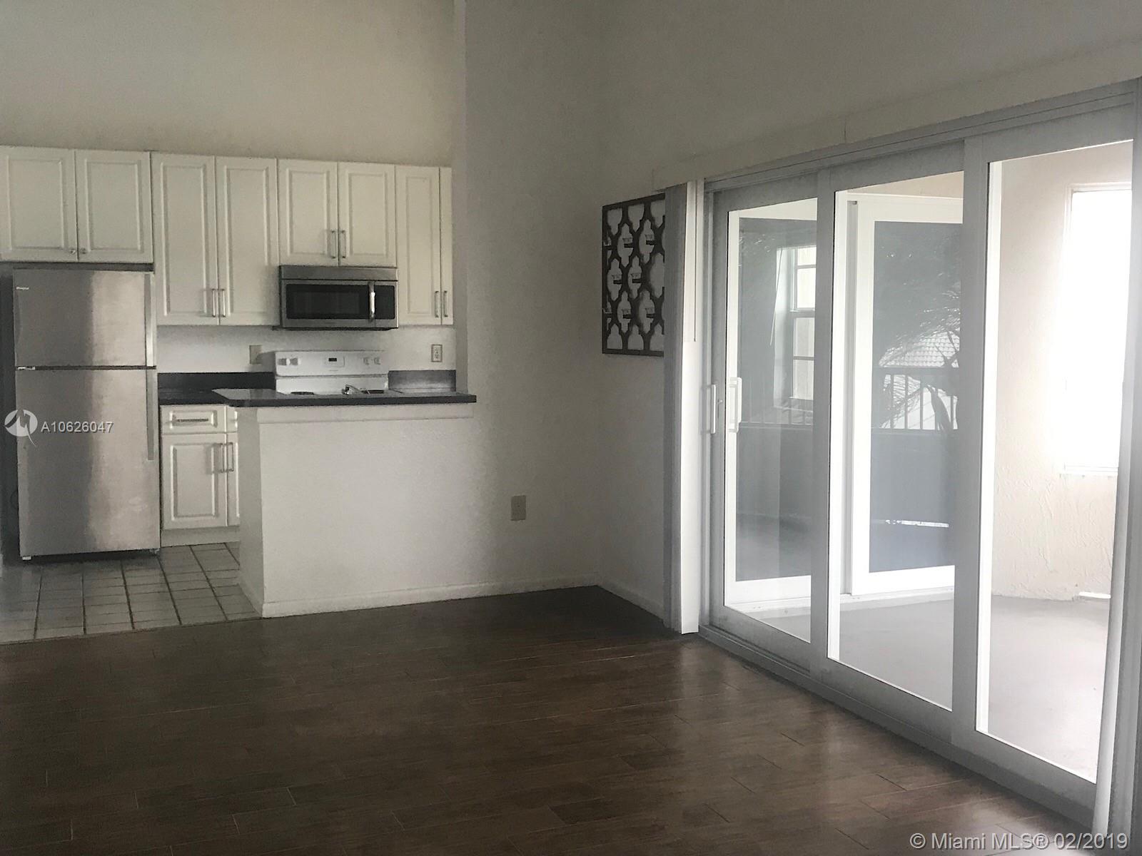 LAKEVIEW CLUB CONDO - Residential Lease