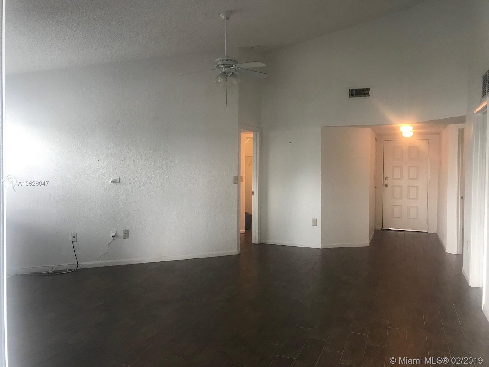 LAKEVIEW CLUB CONDO - Residential Lease