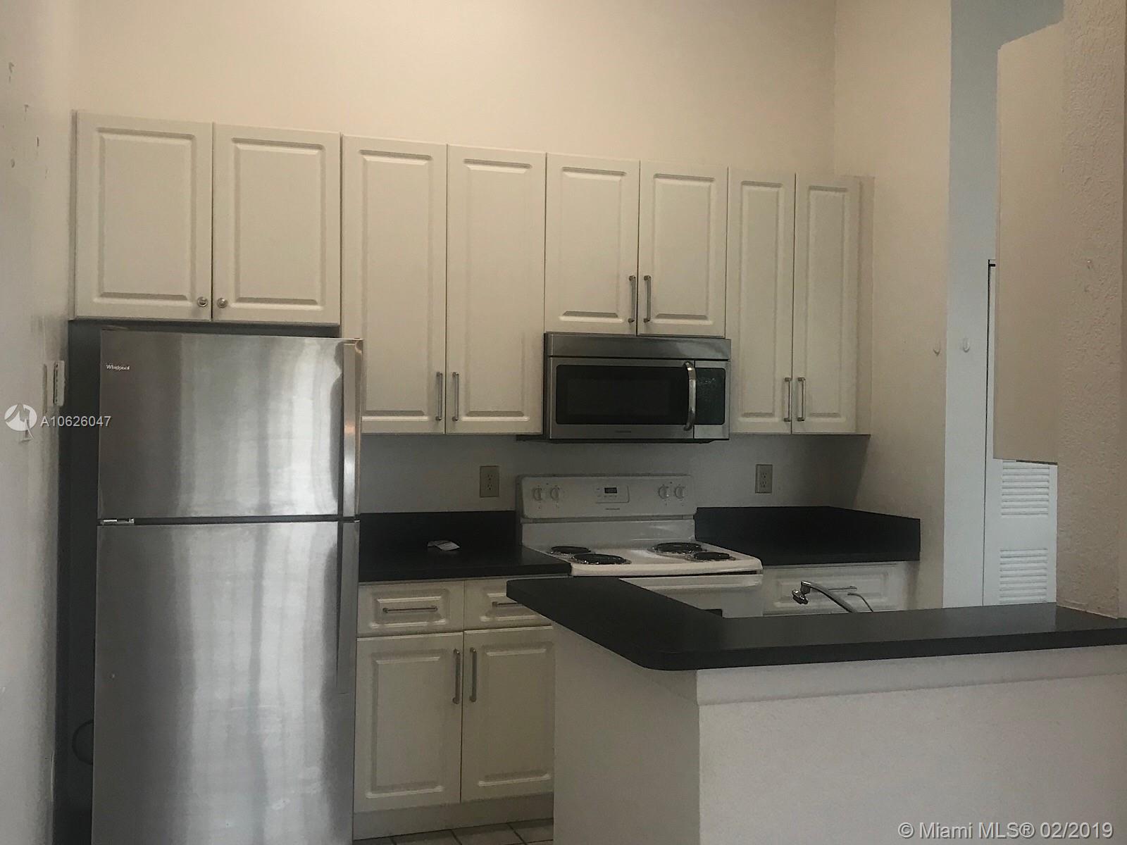 LAKEVIEW CLUB CONDO - Residential Lease