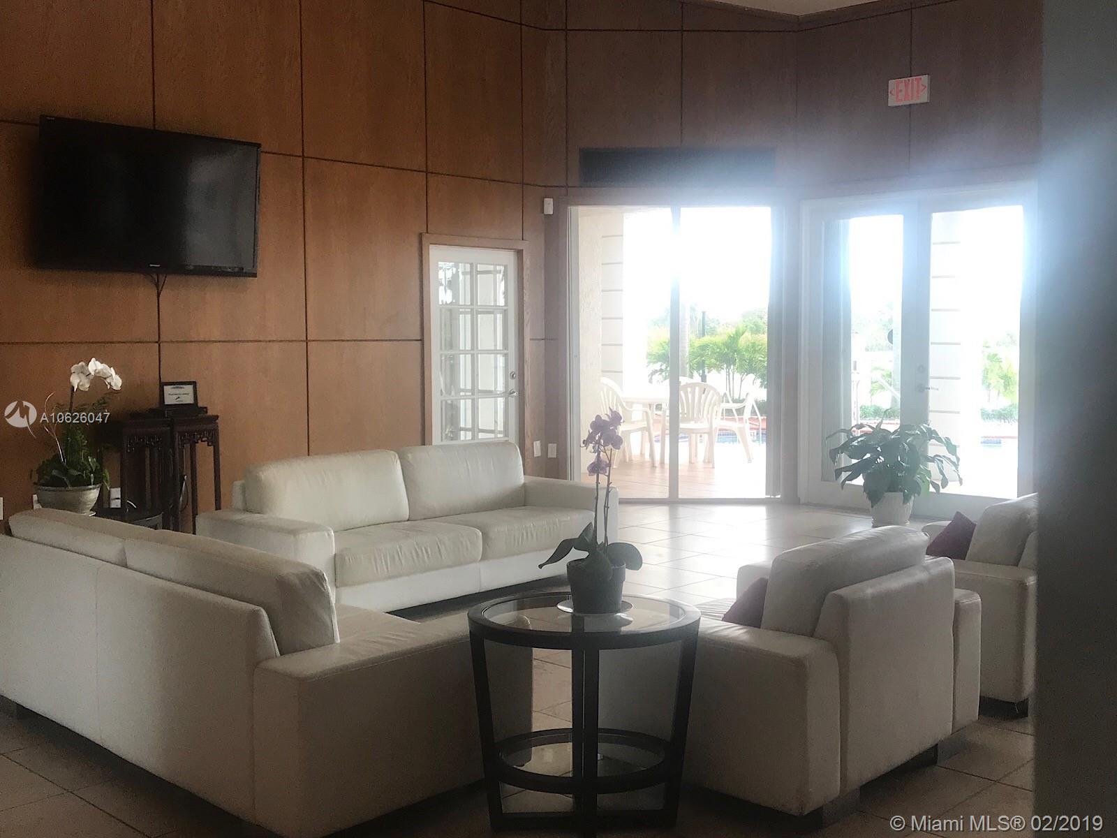 LAKEVIEW CLUB CONDO - Residential Lease