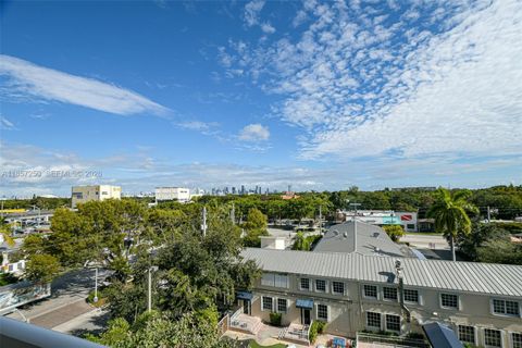 2740 SW 28th Ter 603 Miami FL 33133