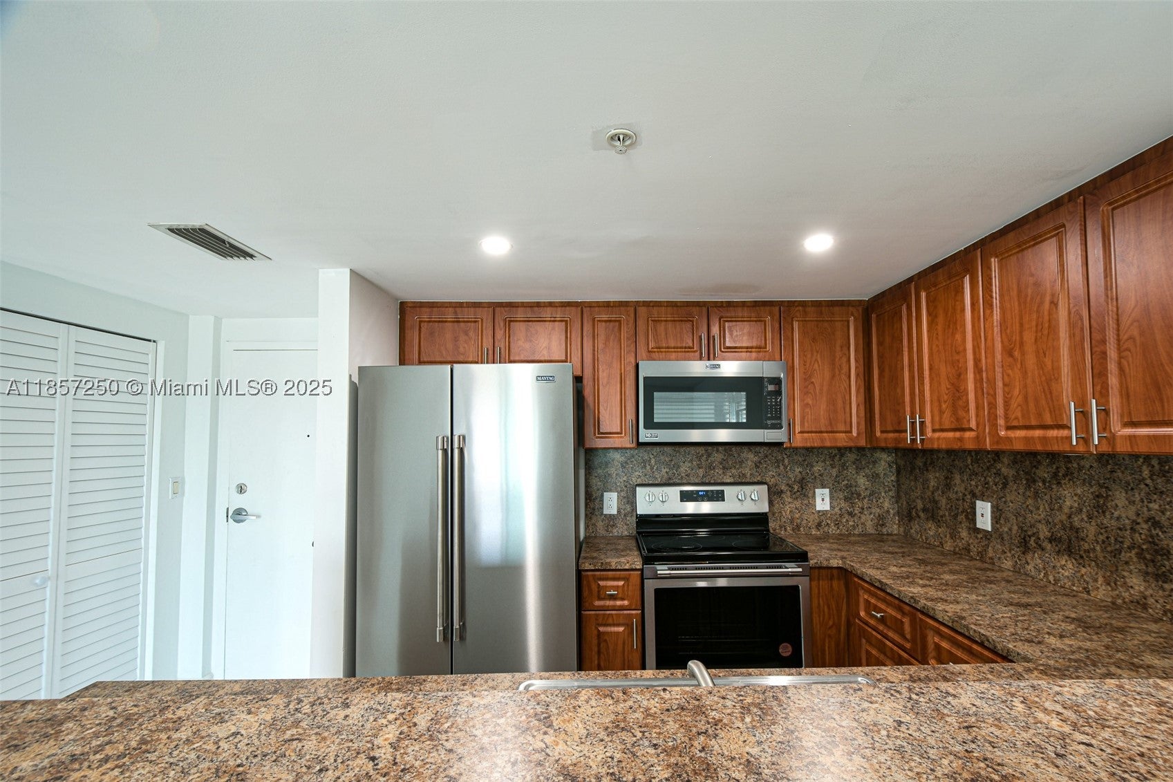 2740 SW 28th Ter 603
