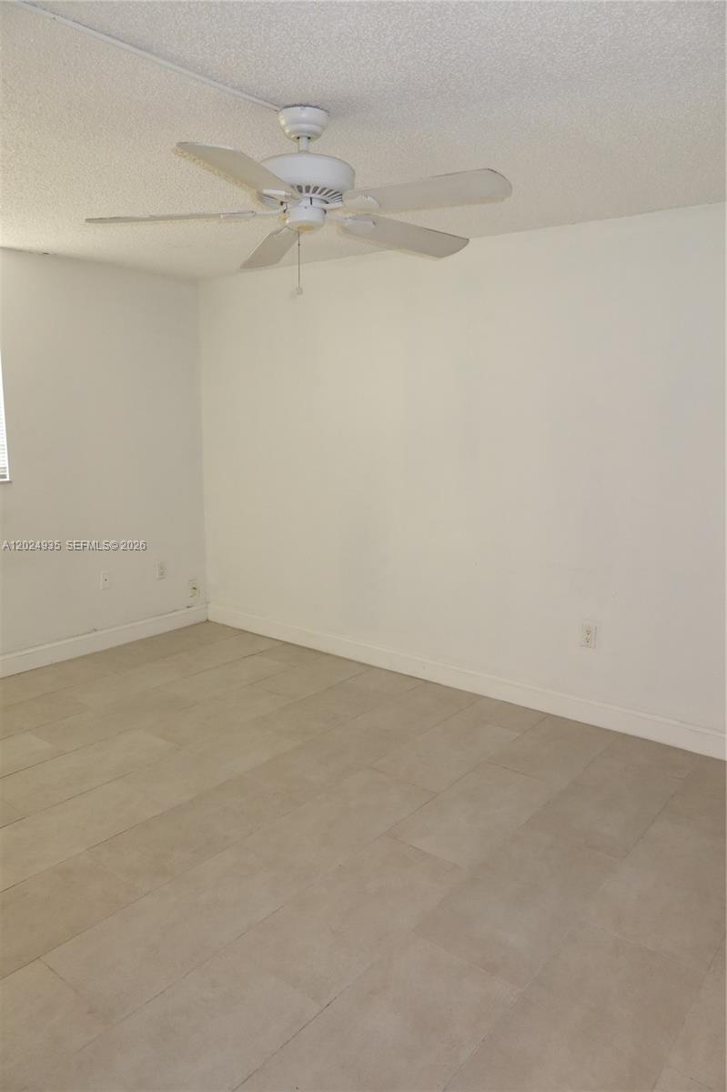 GARDENS OF KENDALL SO CON - Residential