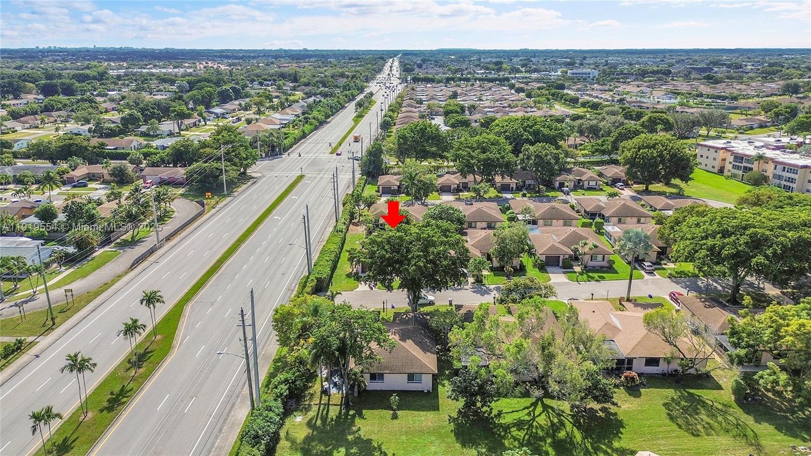 VILLAGES OF ORIOLE BONAIRE - Residential