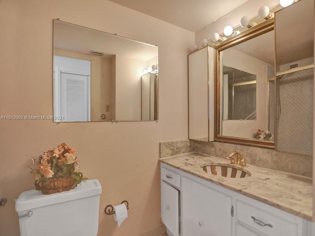 DEL PRADO MARINA - Residential Lease