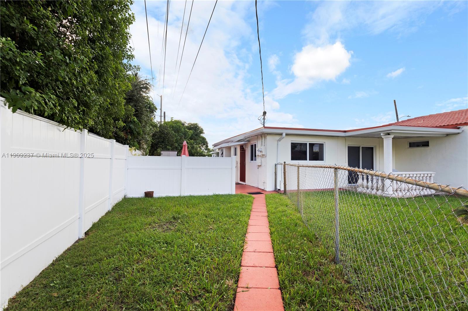 MORRIS MANORS - Residential Lease