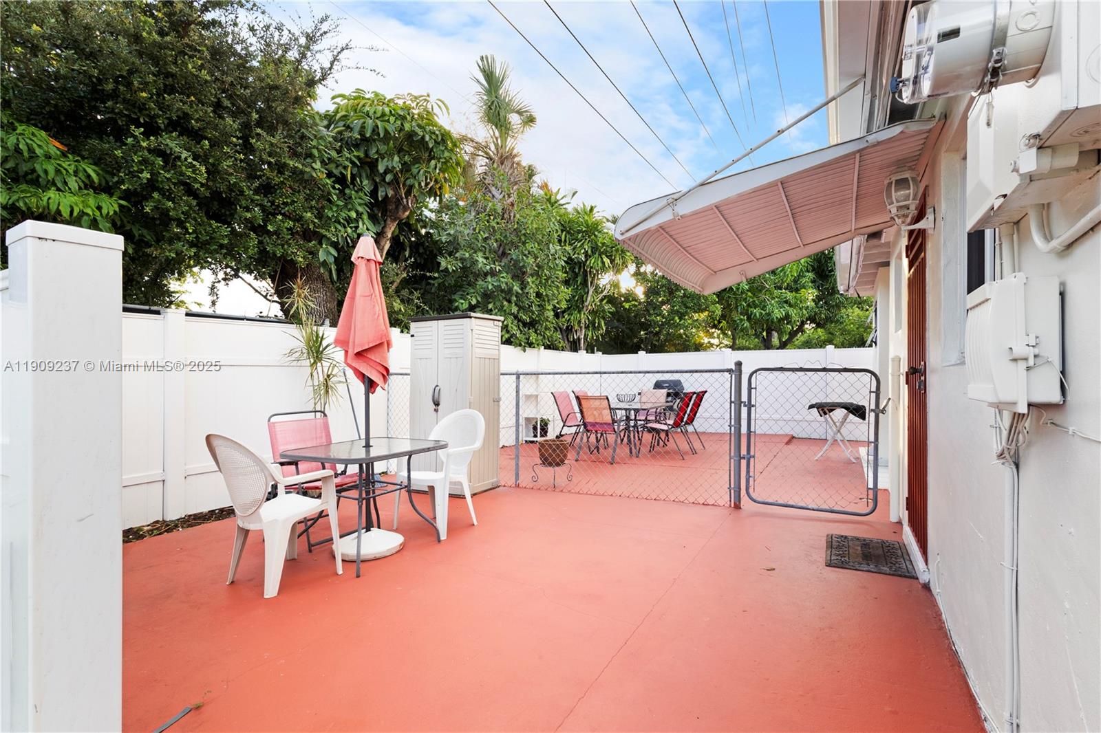 MORRIS MANORS - Residential Lease