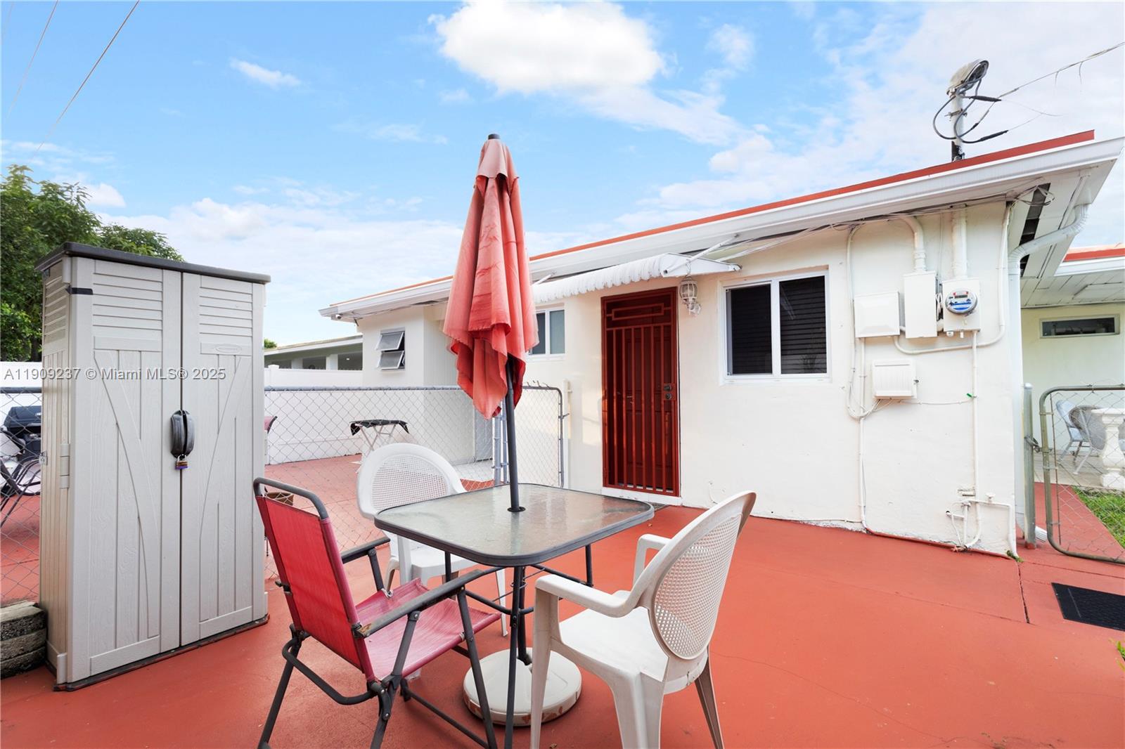 MORRIS MANORS - Residential Lease