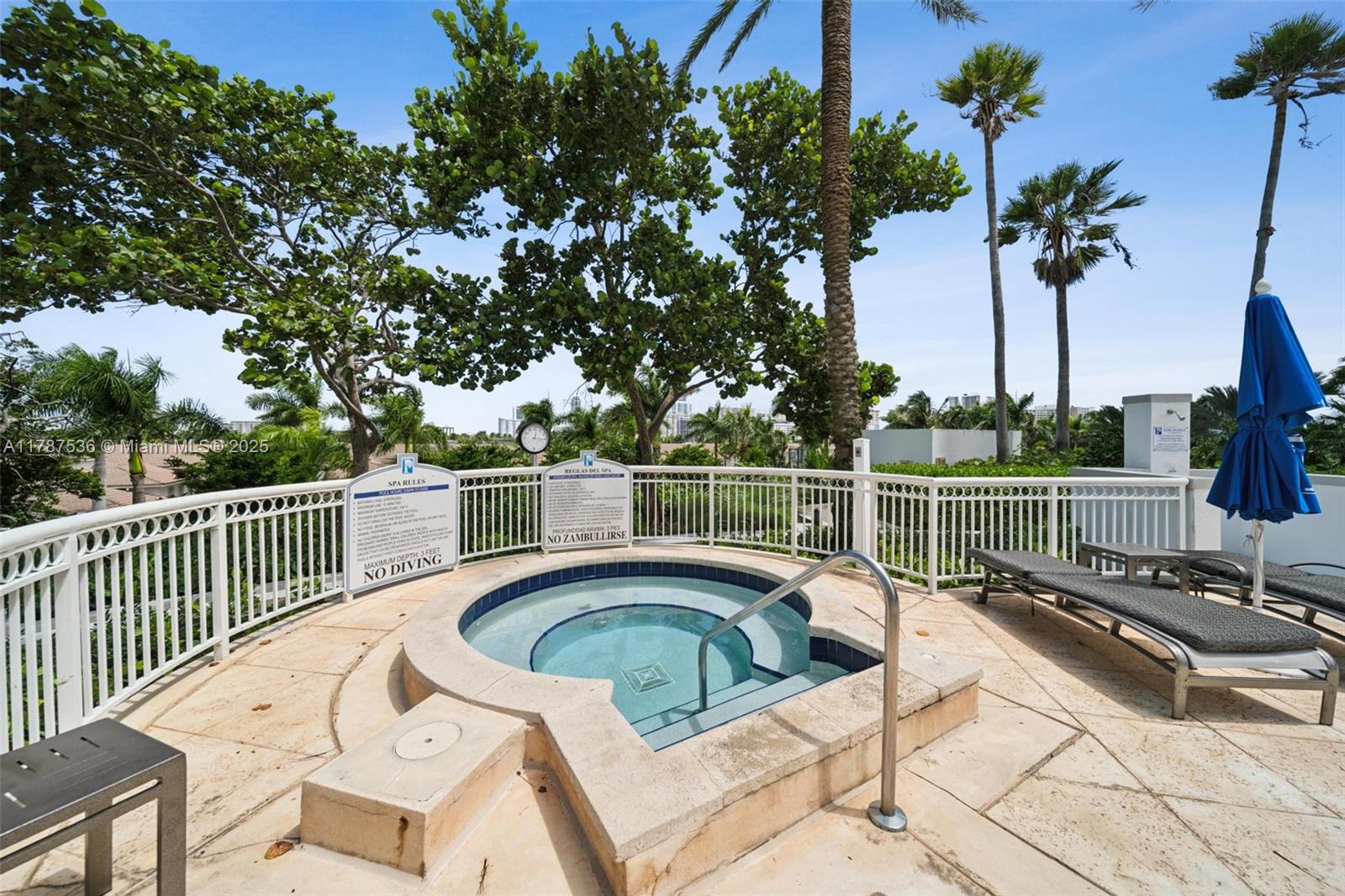 SOUTH TOWER AT THE POINT - Residential