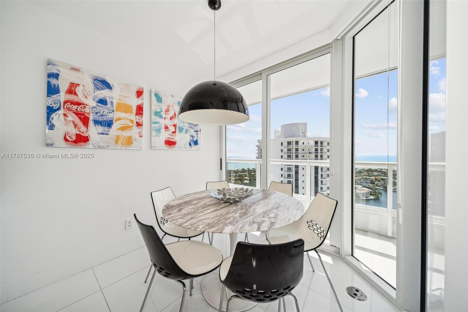 SOUTH TOWER AT THE POINT - Residential