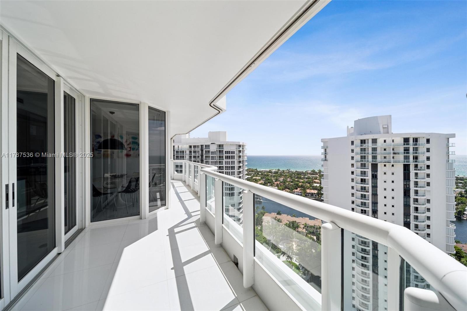 SOUTH TOWER AT THE POINT - Residential